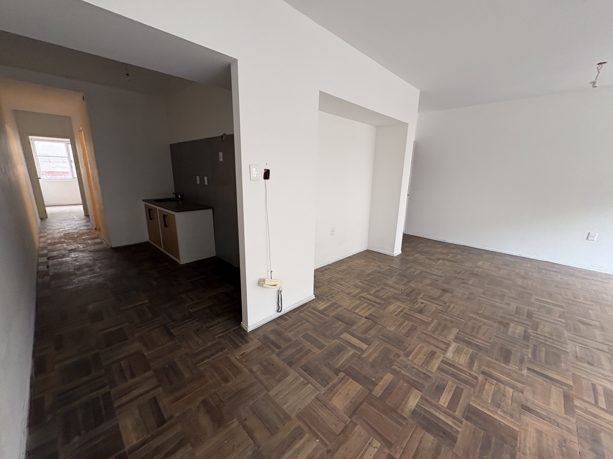 Alquiler - Apartamento al frente con dos dormitorios en el Centro · Foto 5