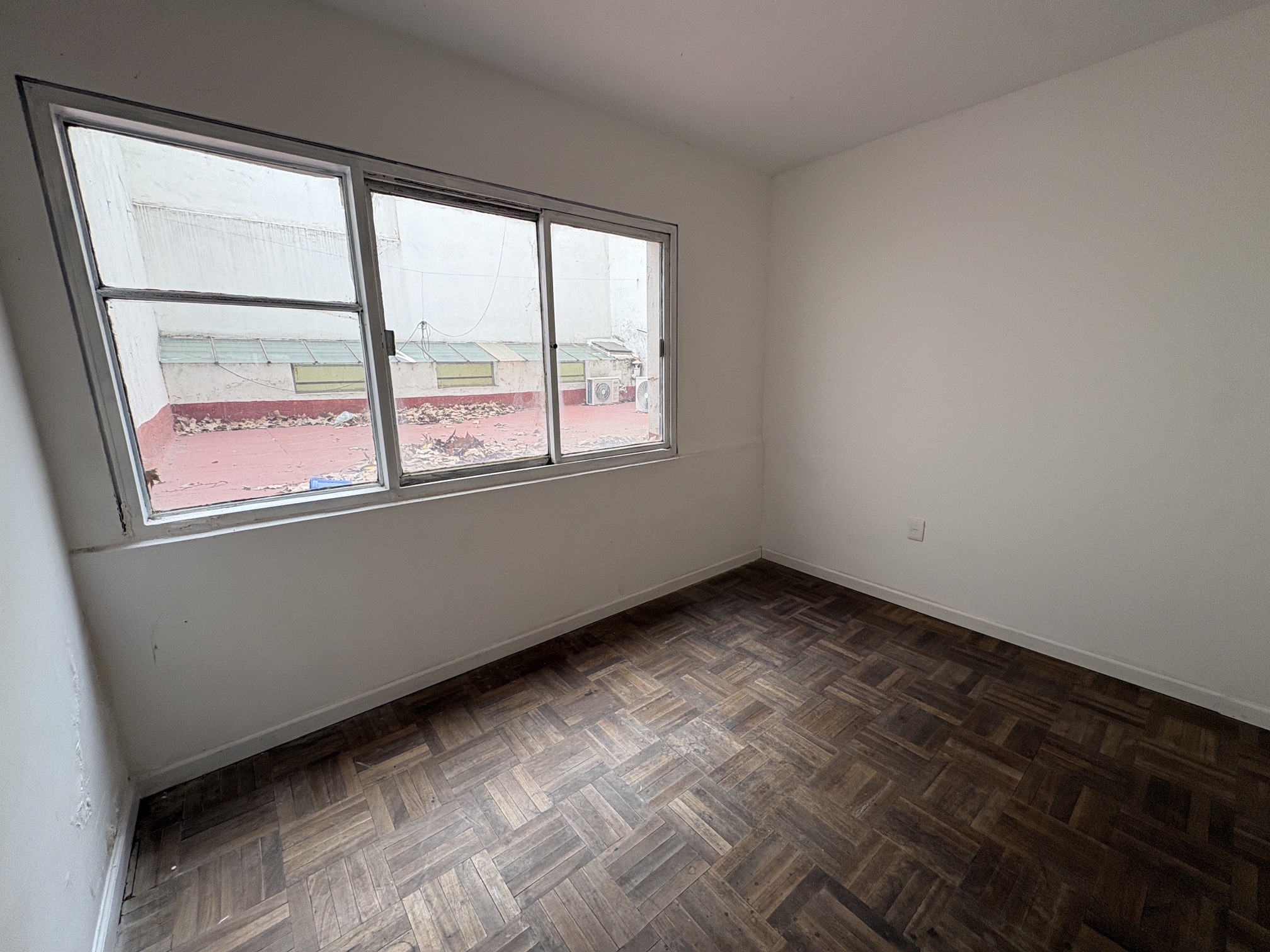 Alquiler - Apartamento al frente con dos dormitorios en el Centro · Foto 8