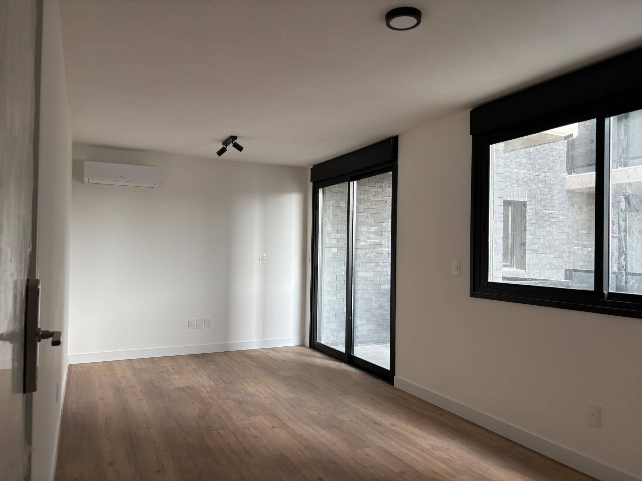 Alquiler de Apartamento a estrenar de 1 dormitorio con balcon en Millan y Br. Artigas