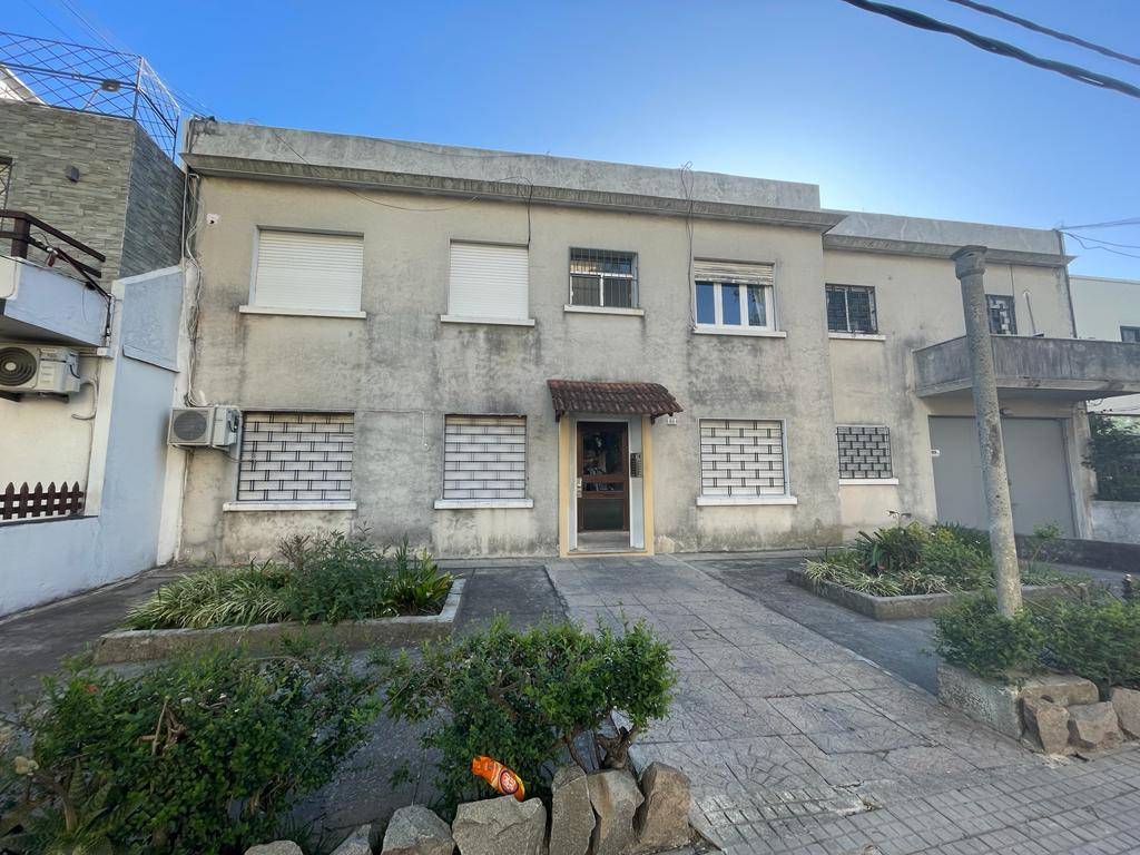 Alquiler de Apartamento de 1 dormitorio en Malvin - Resistencia y Dalmiro Costa