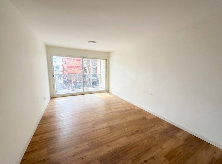 Alquiler Apartamento Dos Dormitorios con balcon en Pocitos