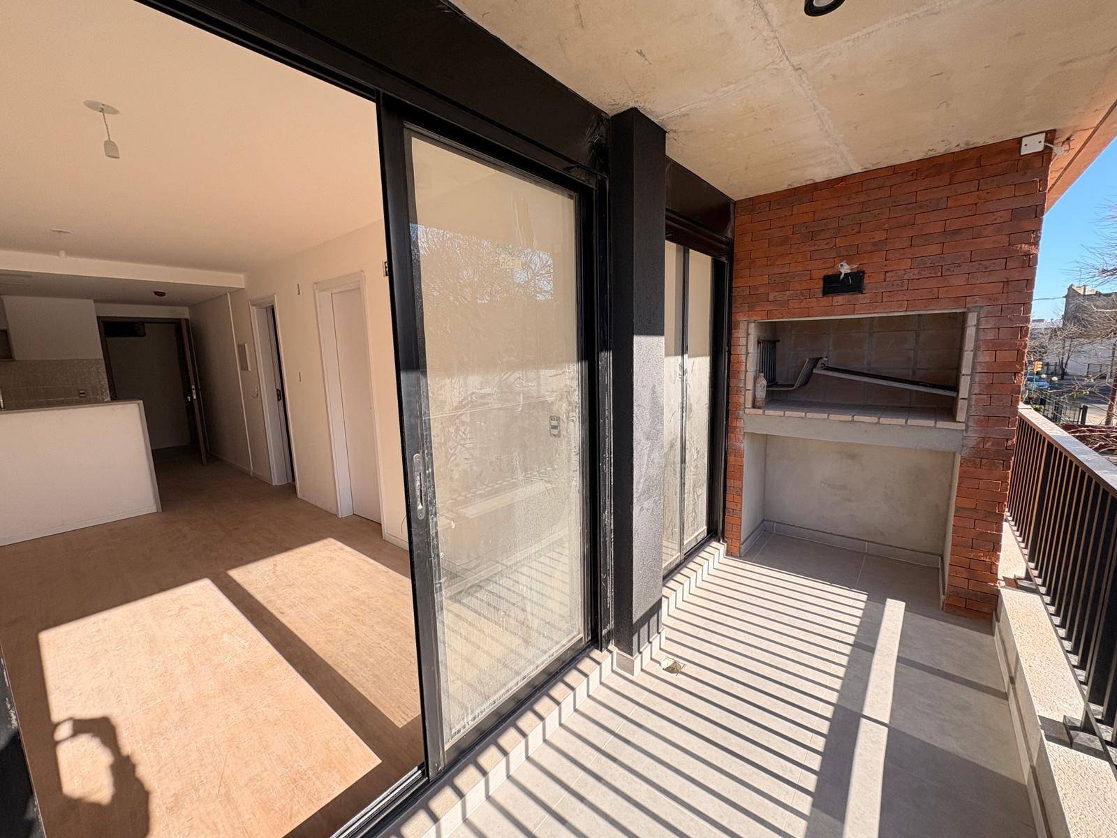 Alquiler  Apartamento a estrenar con un dormitorio, terraza y parrillero en Bella Vista
