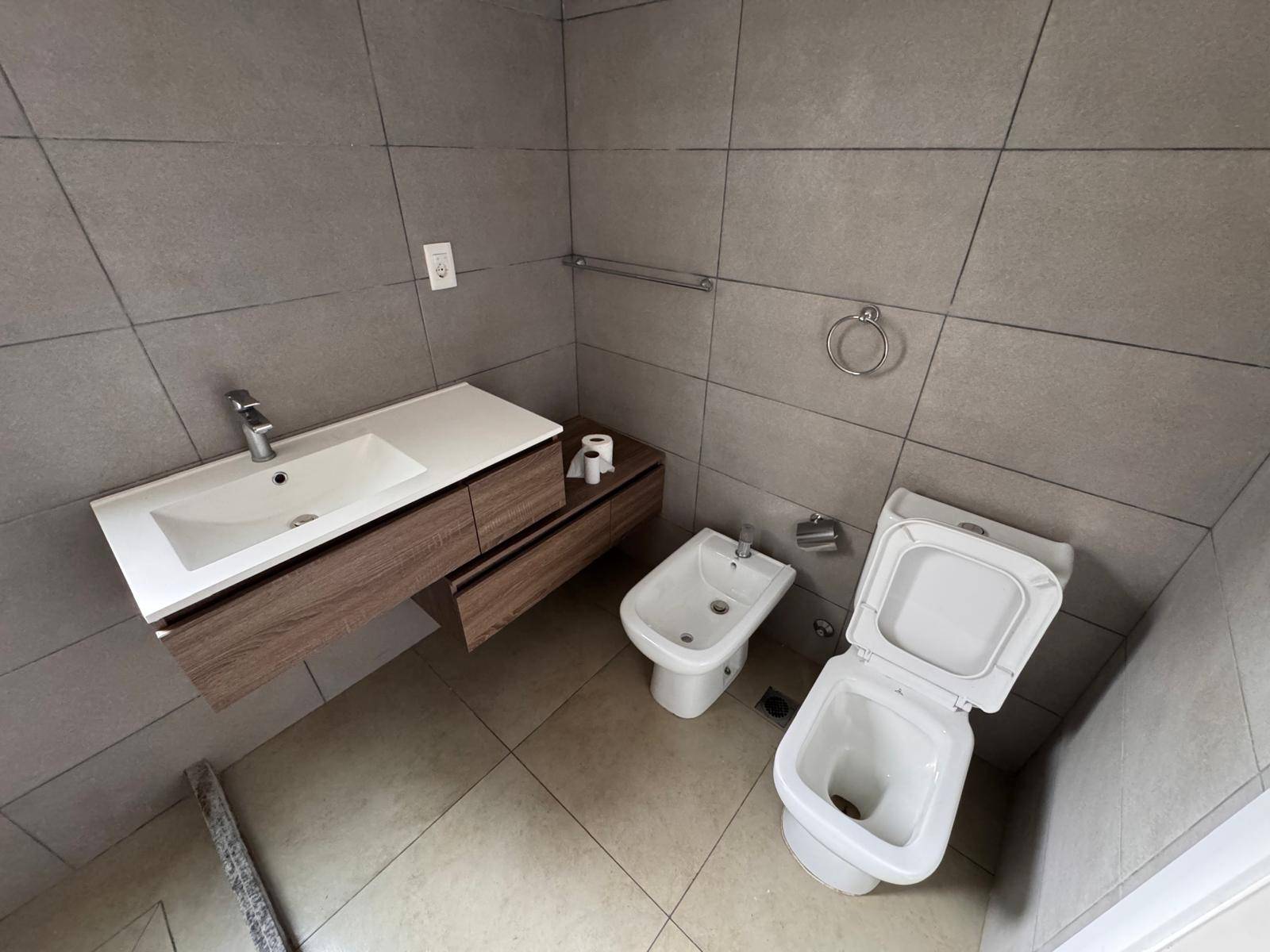 Alquiler de Apartamento en Arenal Grande con 1 dormitorio y amplia terraza en Cordon · Foto 9
