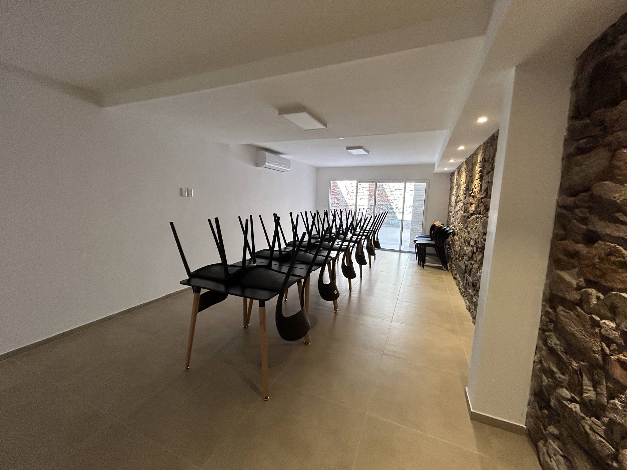 Alquiler de Apartamento Monoambiente en Edil Hugo Prato, Parque Rodo · Foto 12
