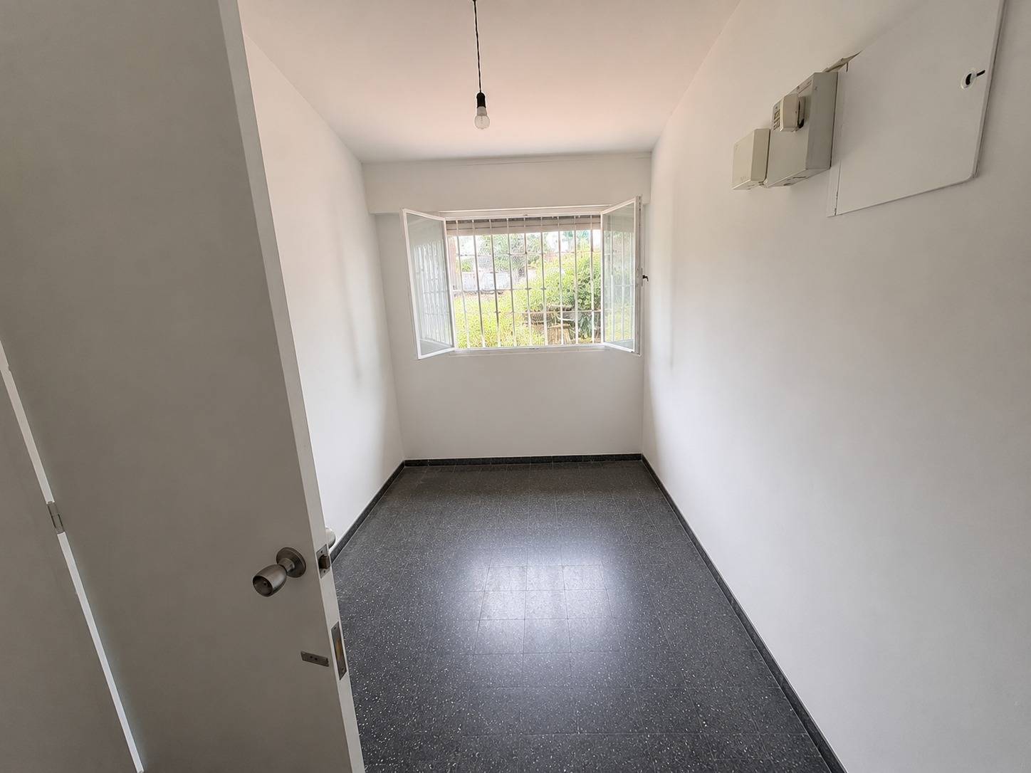 Alquiler Casa con piscina, 3 dormitorios y amplio fondo, Prado · Foto 11