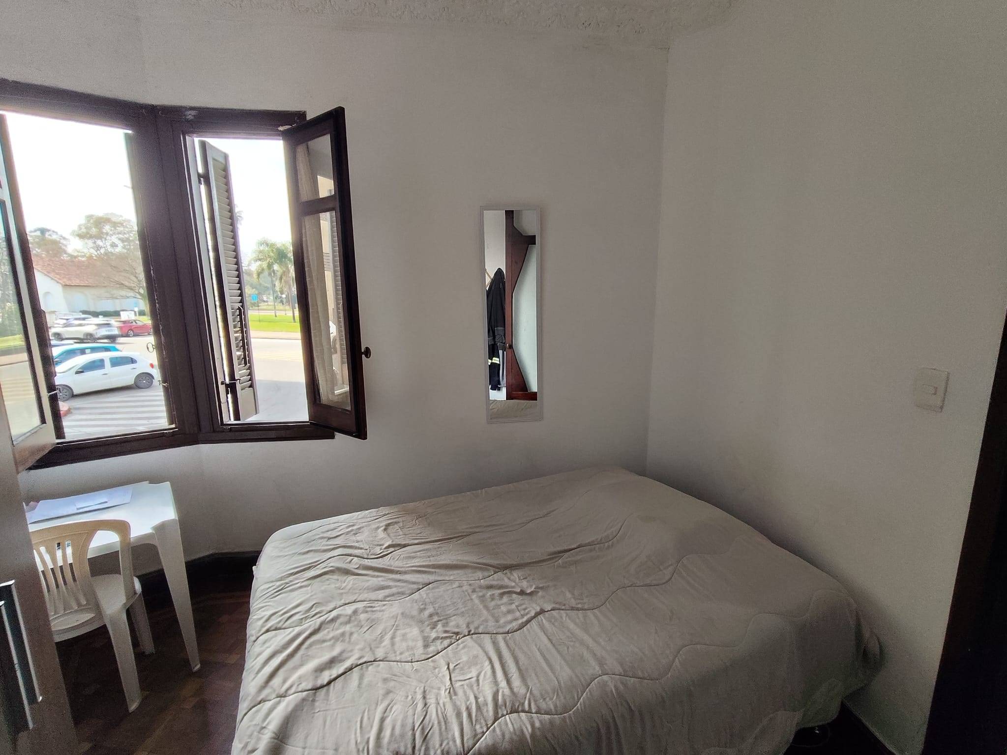 Alquiler de Apartamento en Dr. Luis Piera con 2 dormitorios en Parque rodo · Foto 11