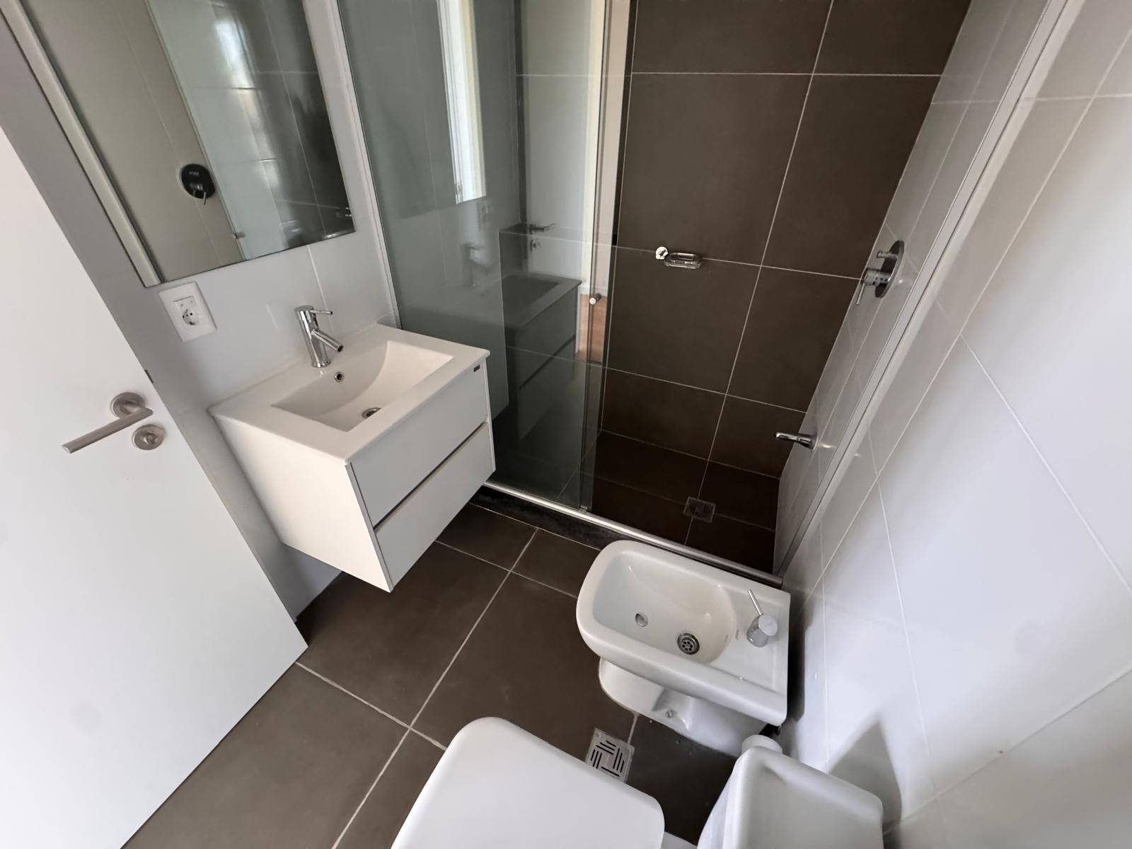 Alquiler - Apartamento al frente con un dormitorio y terraza en Palermo · Foto 10
