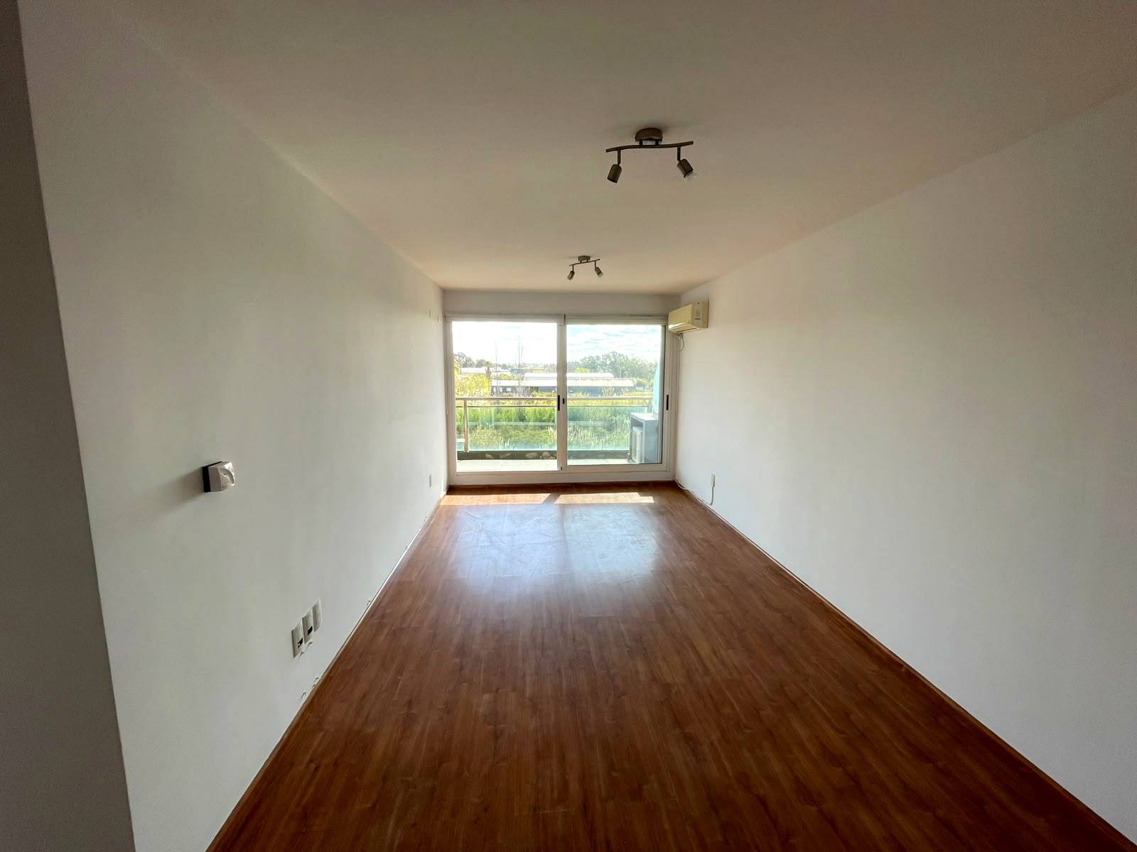 Alquiler de Apartamento 1 dormitorios en Carrasco este · Photo 8