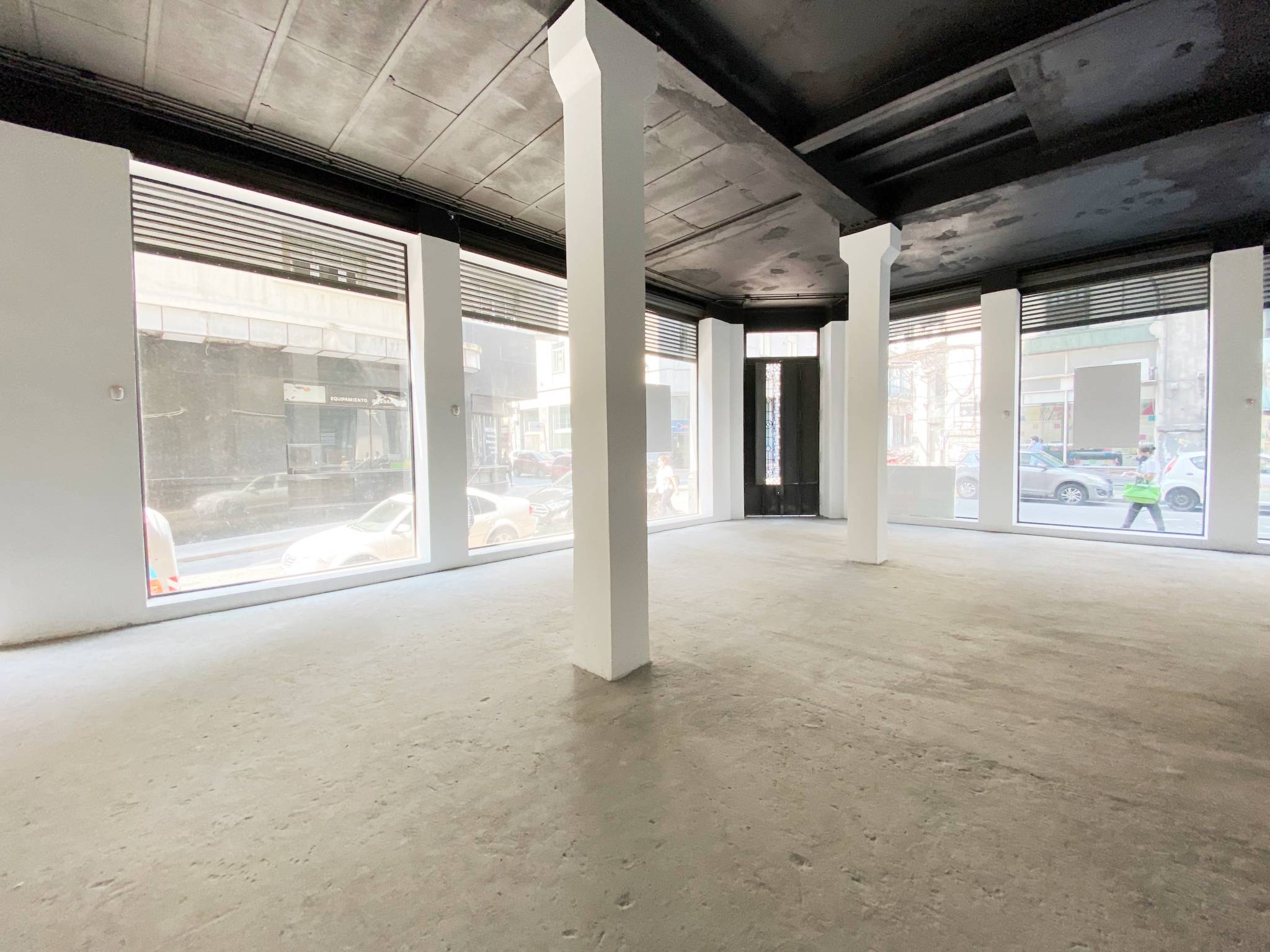 Alquiler  Oficinas/Local Comercial en Ciudad Vieja · Foto 4