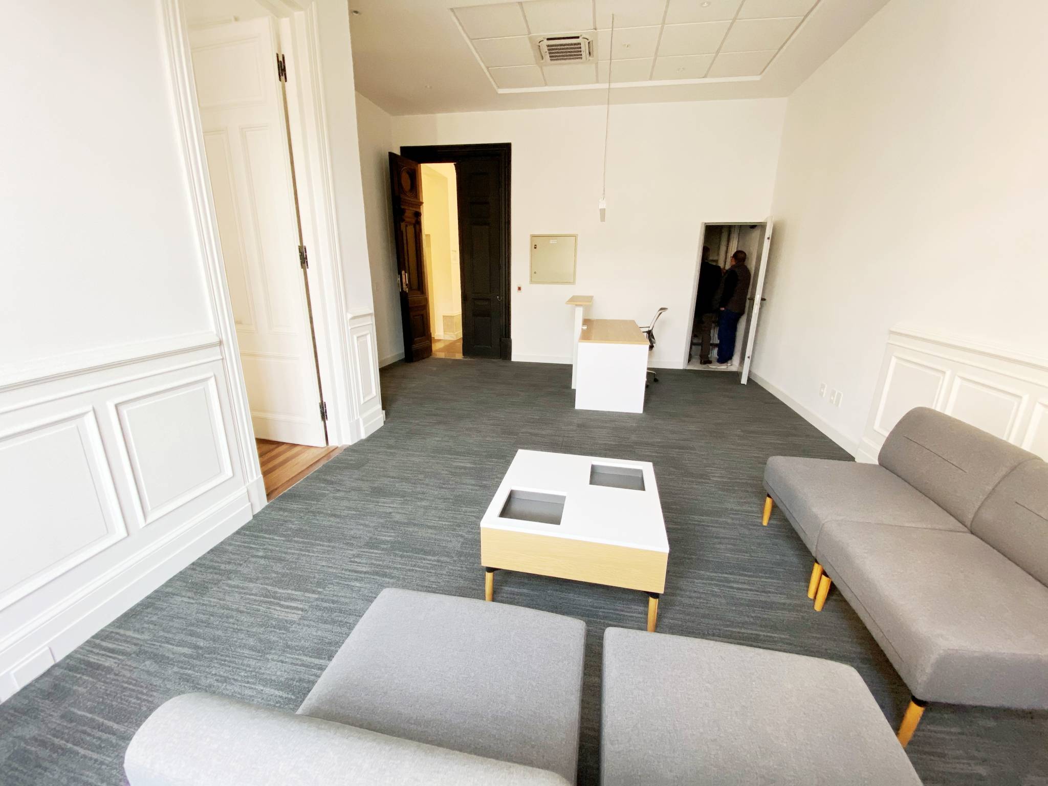 Alquiler  Oficinas/Local Comercial en Ciudad Vieja · Photo 7