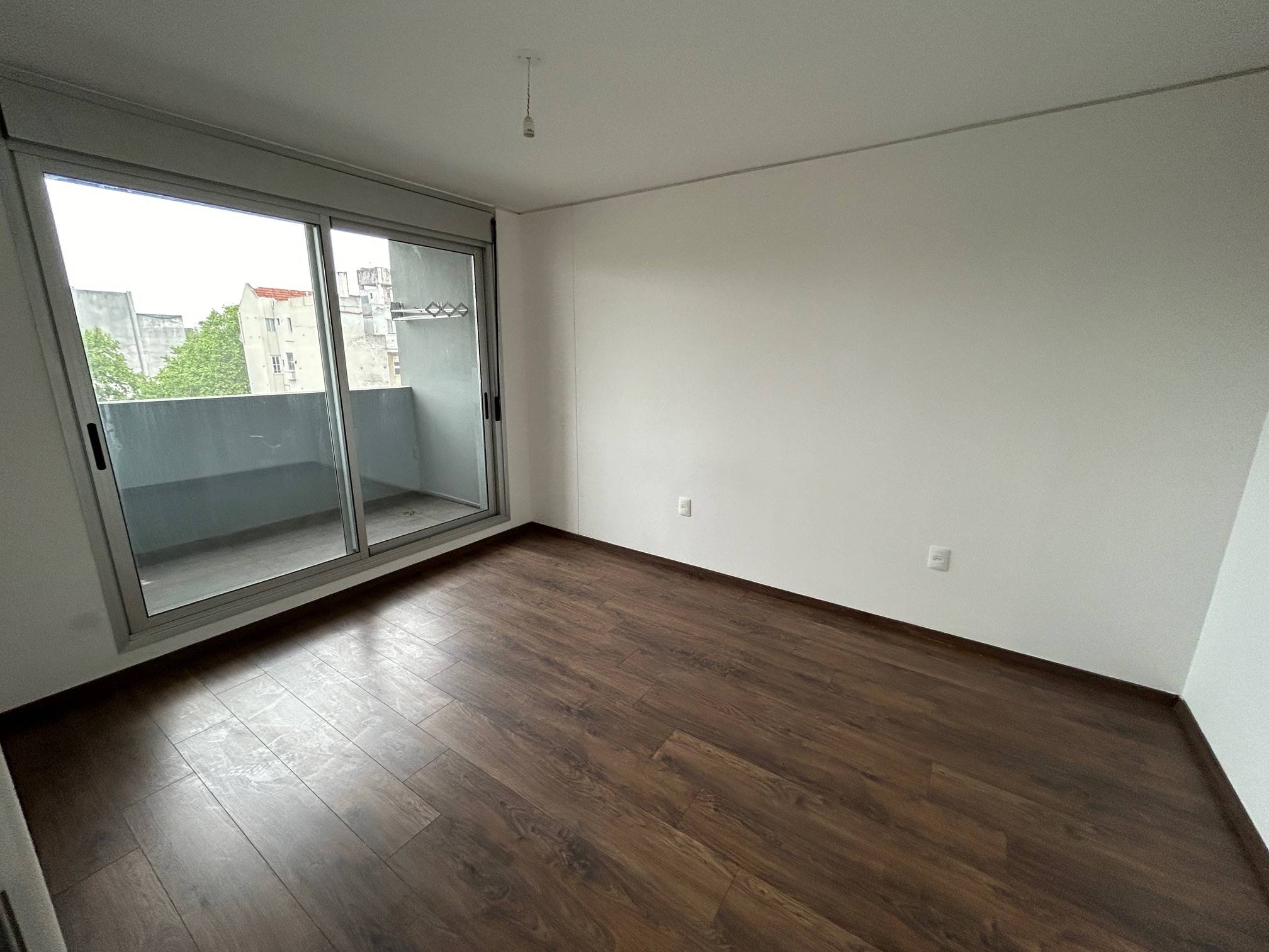 Alquiler de Apartamento de 2 dormitorios y balcon en Cordon · Foto 10