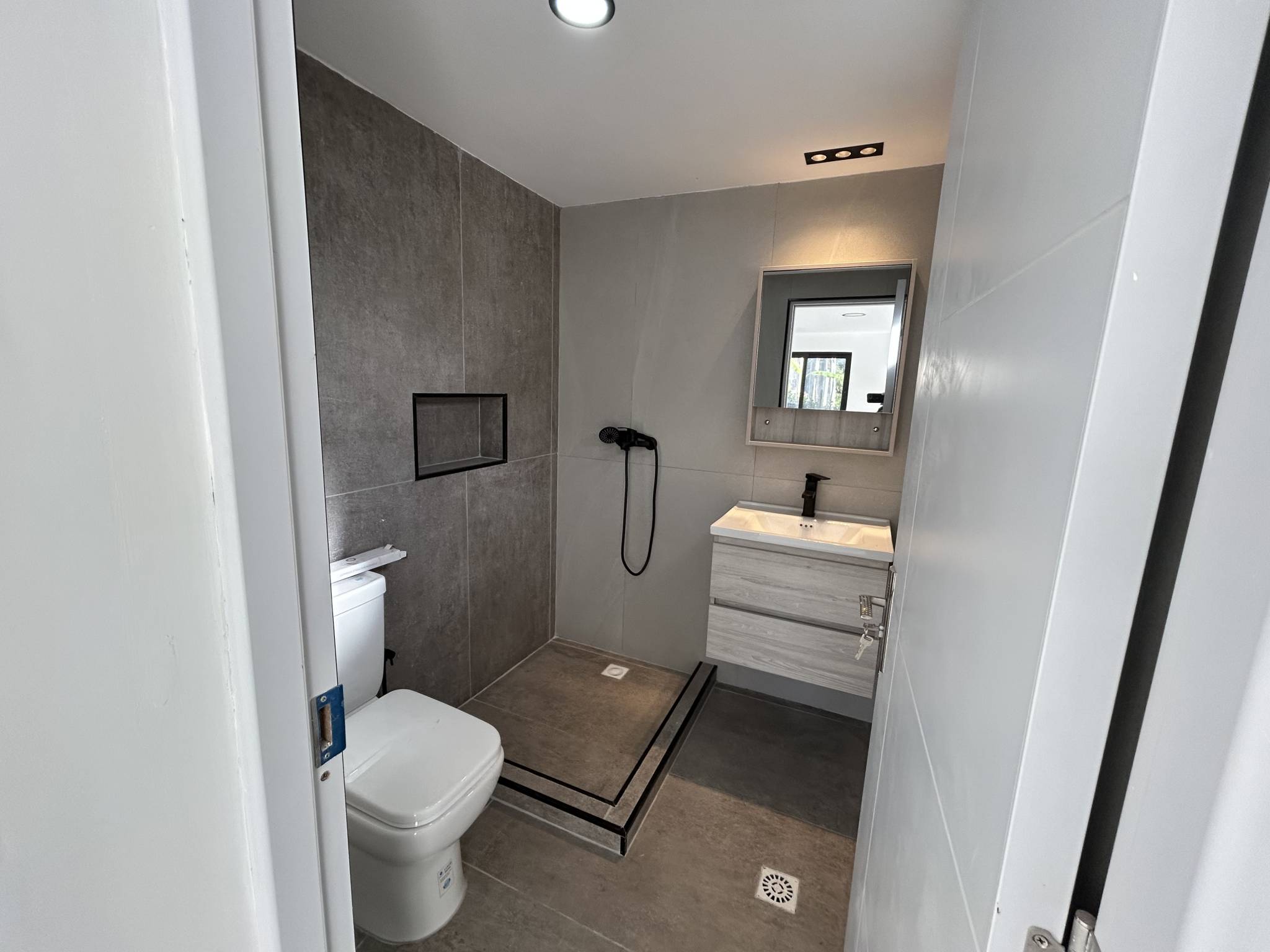 Alquiler de Apartamento en De los Constituyentes ( ex calle 34) con 1 dormitorios en Solymar · Foto 9