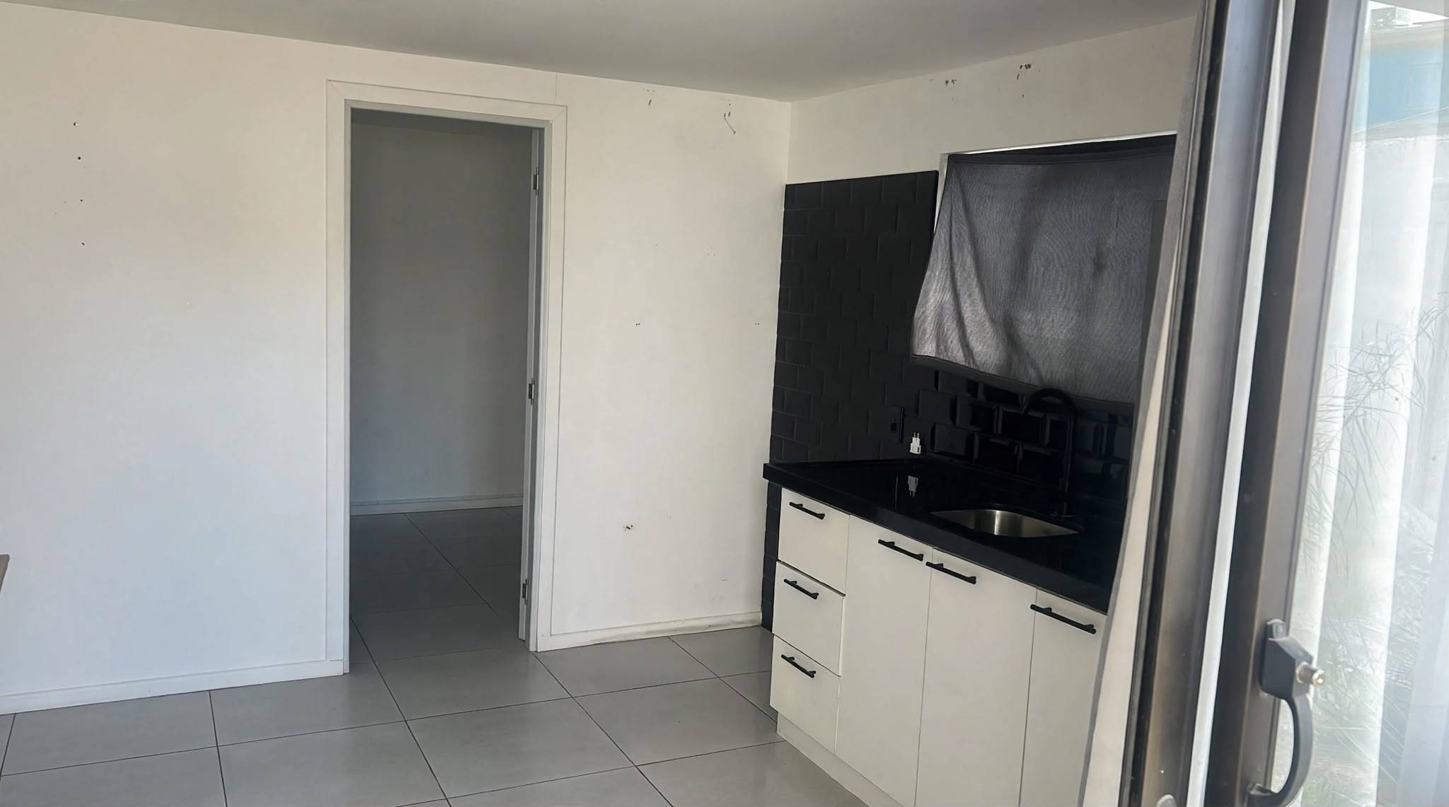 Alquiler de Apartamento en De los Constituyentes ( ex calle 34) con 1 dormitorios en Solymar · Photo 2