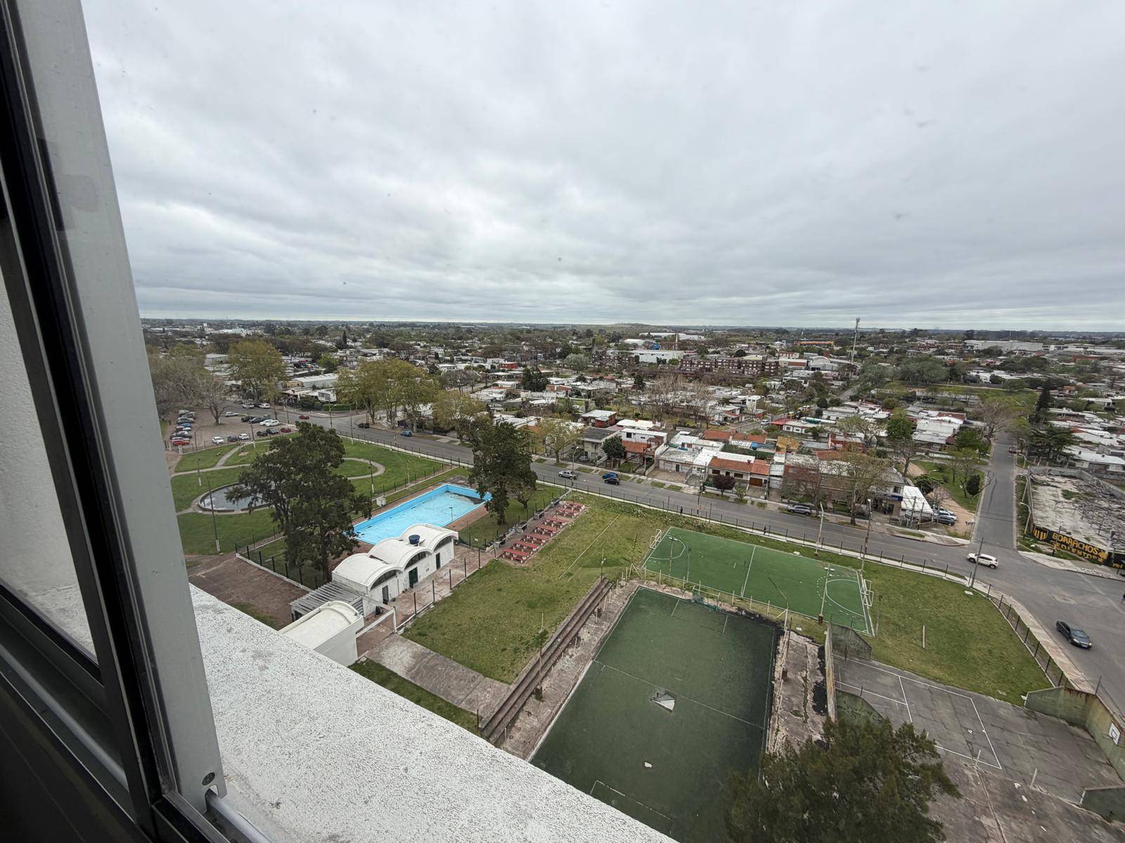 Alquiler de Apartamento en Camino Carrasco con 2 dormitorios en Malvin Alto · Foto 9