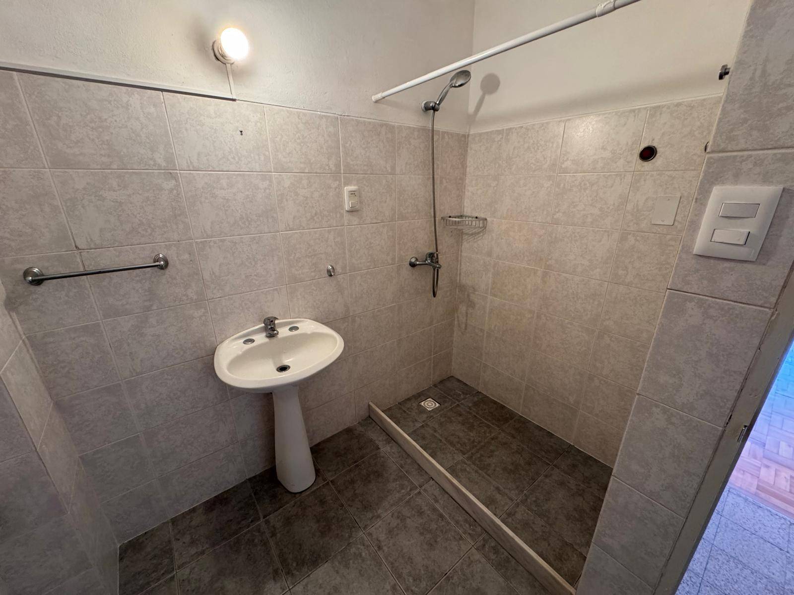 Alquiler de Apartamento con 2 dormitorios en Cordon Canelones y Salto · Foto 9