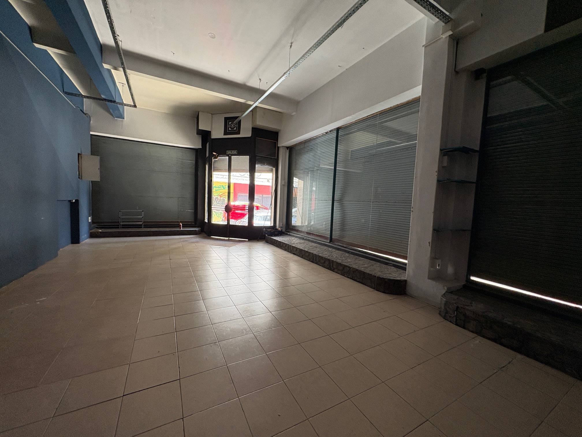 Cesion de Alquiler de Local comercial en Bartolome Mitre con 131 Mts2 en Ciudad vieja · Foto 7