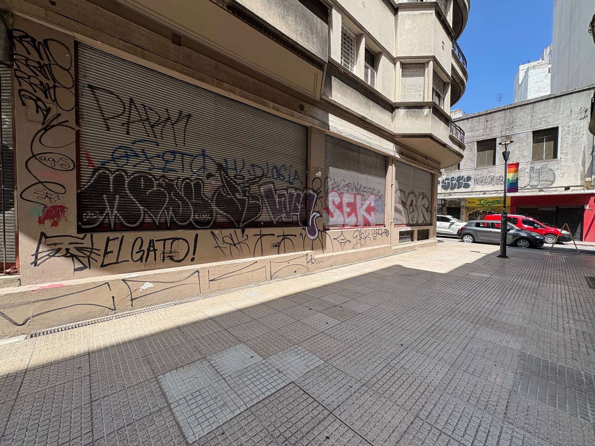 Cesion de Alquiler de Local comercial en Bartolome Mitre con 131 Mts2 en Ciudad vieja · Foto 3