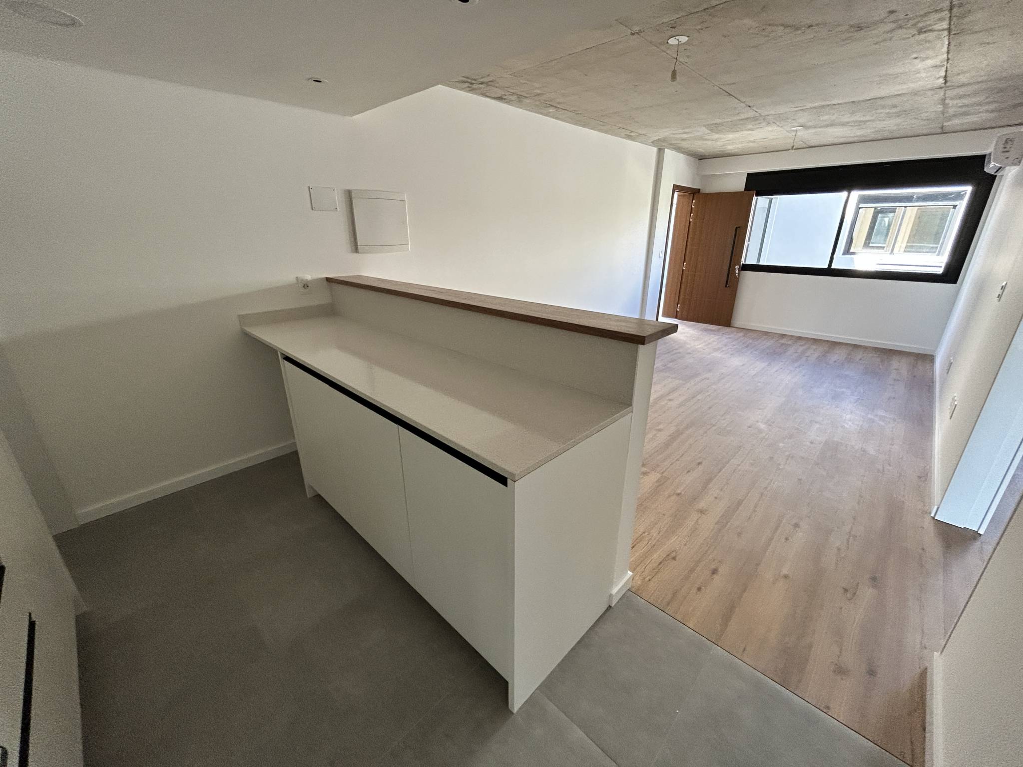 Alquiler de Apartamento en Av.Gral Rivera con 2 dormitorios en Pocitos · Foto 3