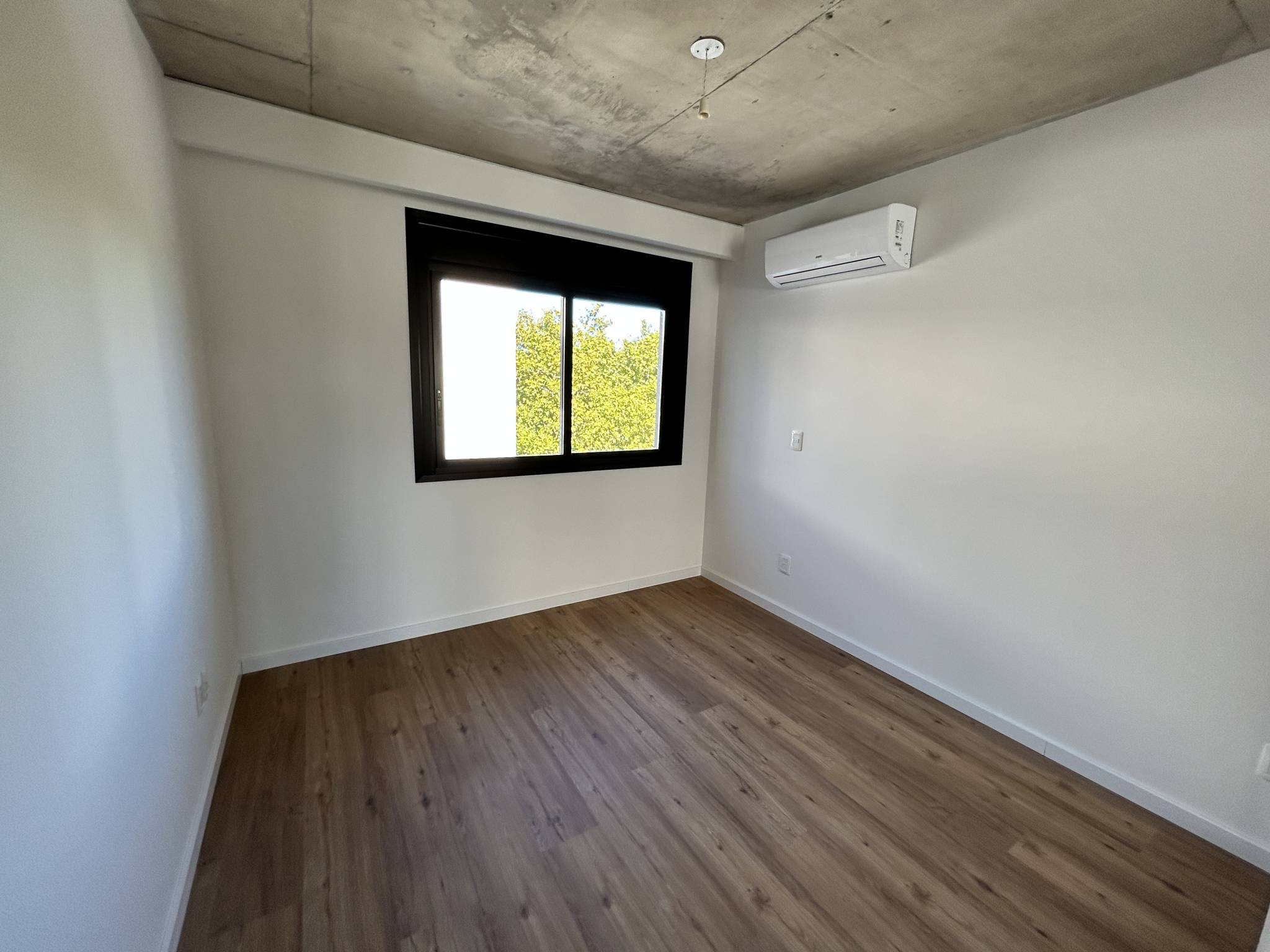 Alquiler de Apartamento en Av.Gral Rivera con 2 dormitorios en Pocitos · Foto 7