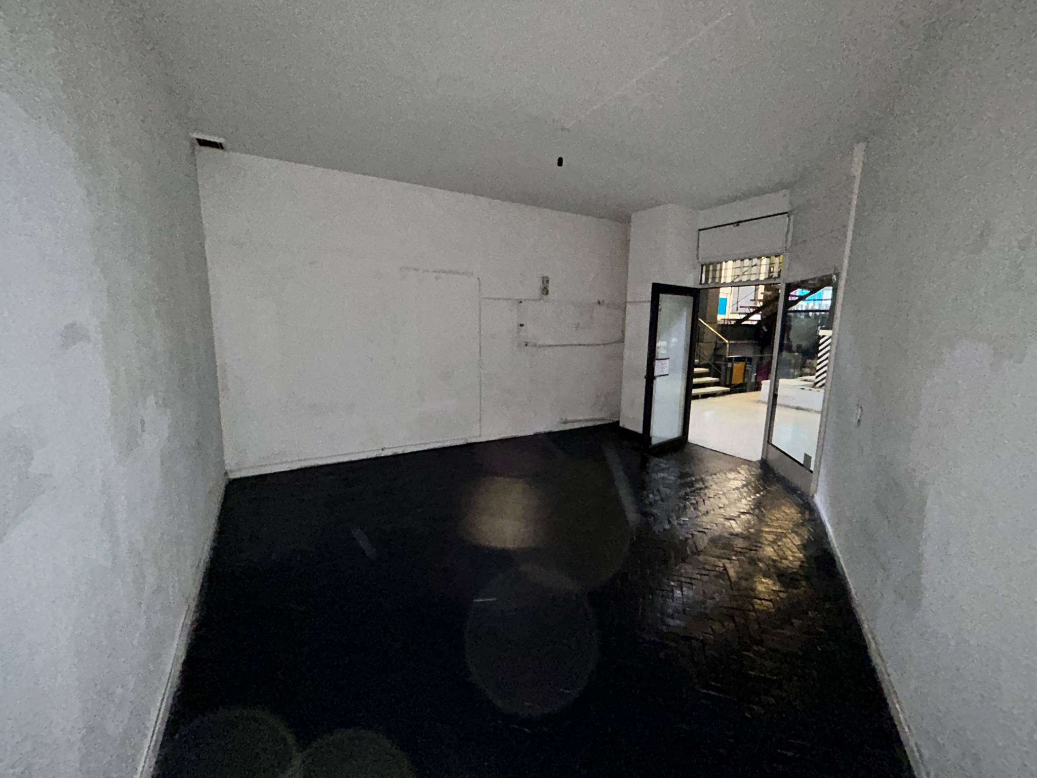 Alquiler de Local comercial en Av. 18 de Julio con 15 Mts2 en Centro · Photo 7