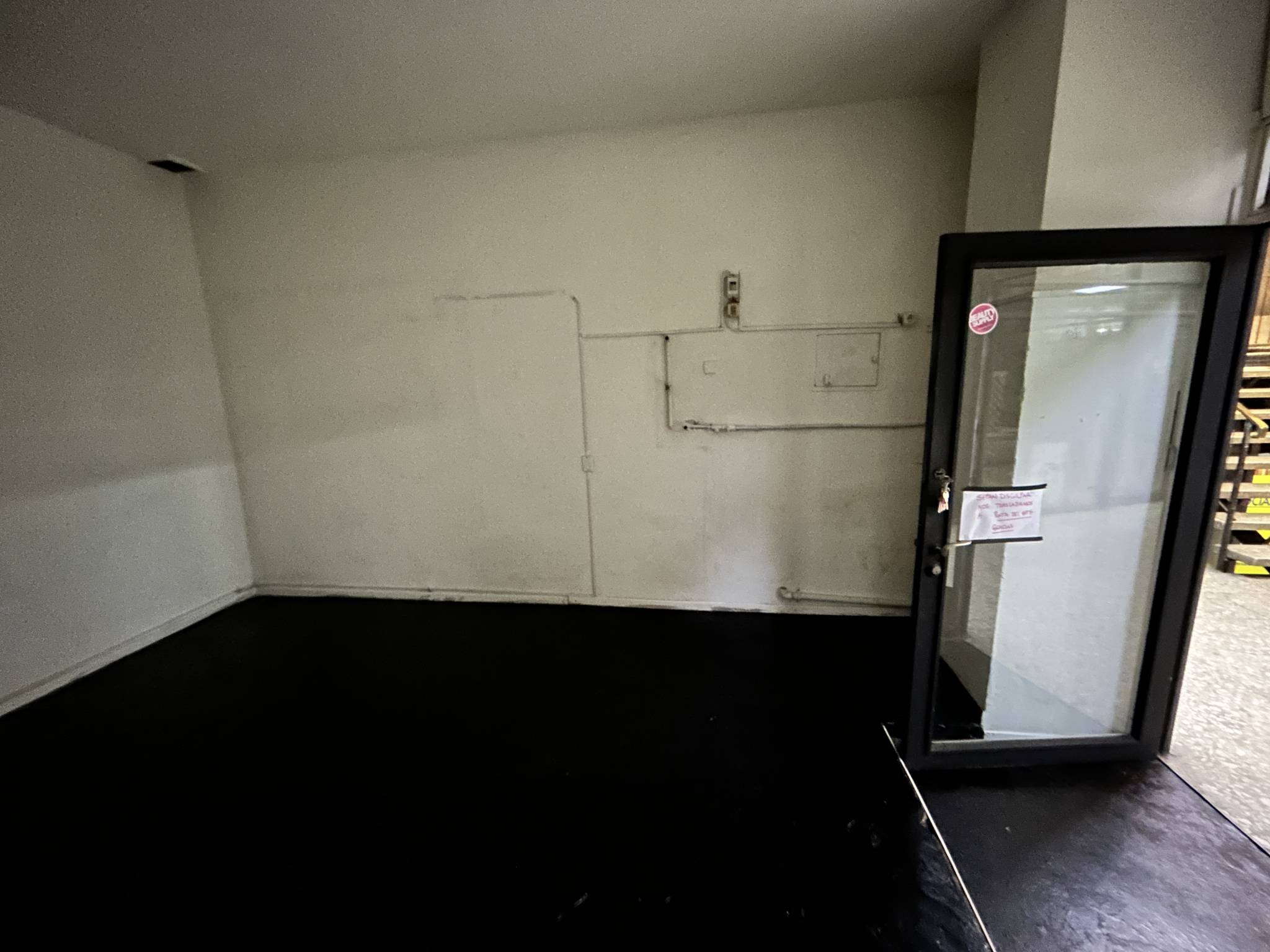 Alquiler de Local comercial en Av. 18 de Julio con 15 Mts2 en Centro · Photo 3