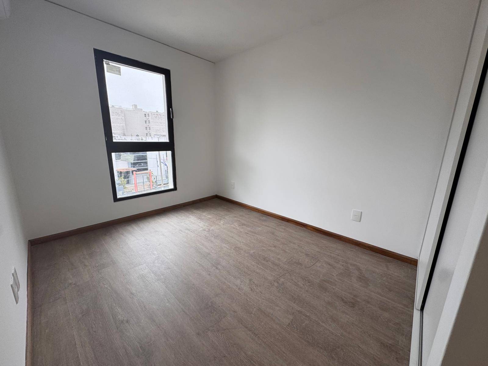 Alquiler de Apartamento con 1 dormitorio y amplia terraza en La blanqueada · Foto 8