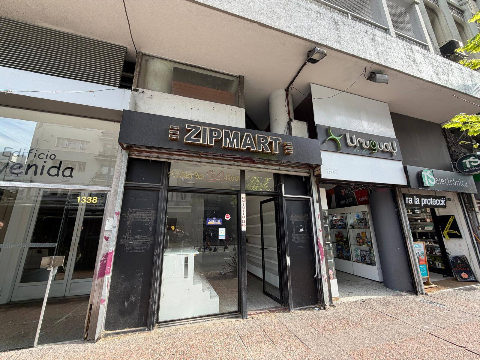 Alquiler de Local comercial en Avenida 18 de Julio con 140 Mts2 en Centro · Foto 4