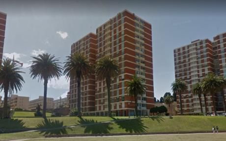 Rambla Rep. Argentina. Frente A La Rambla.