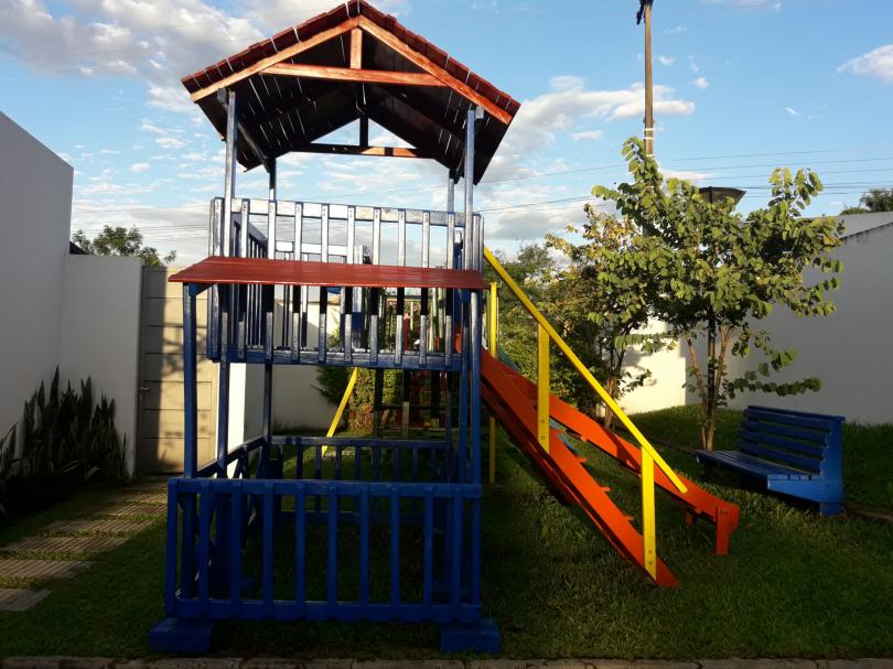 Oportunidad - Casa en barrio cerrado — foto 2