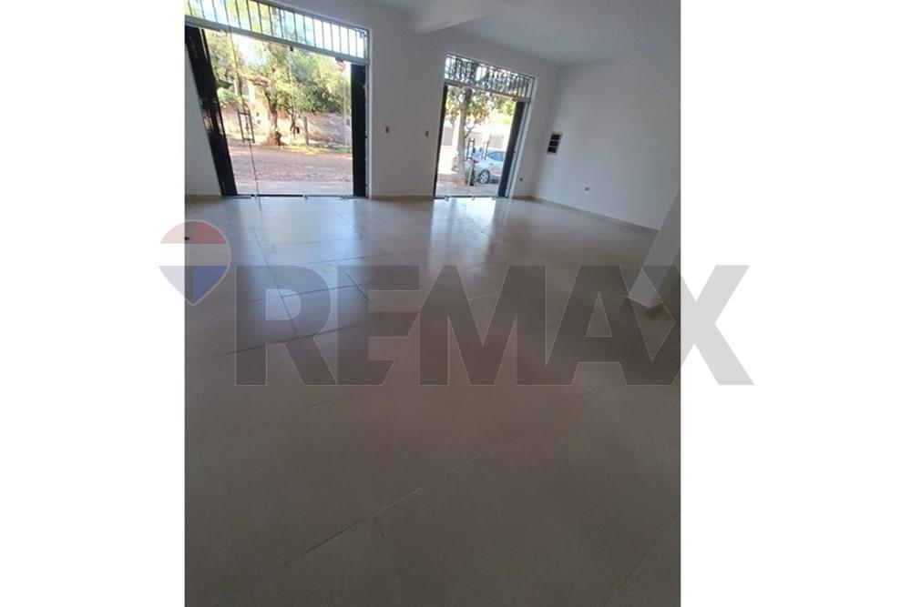 SALON COMERCIAL CON OFICINA EN San Lorenzo — foto 3