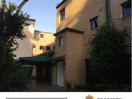 Alquilo Residencia En Barrio Cerrado - Los Laureles