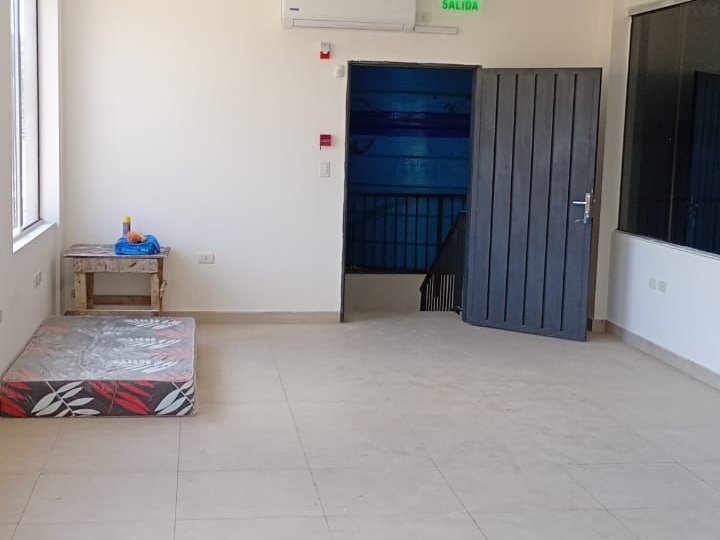 ALQUILO DEPÓSITO DE 620M2  DE PRIMER NIVEL EN MARIANO ROQUE ALONSO — foto 3
