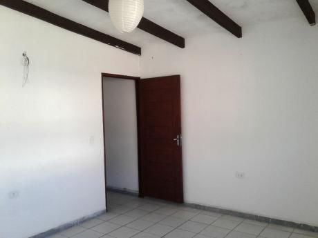 2 Habitaciones Con Baño Y Lavandería, En 2°piso Cerca Zoo