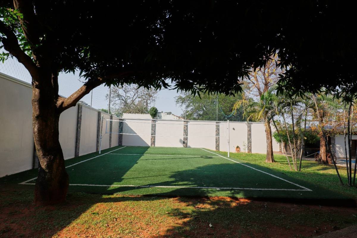 CASA EN ALQUILER SOBRE AVENIDA MARISCAL LOPEZ — foto 3