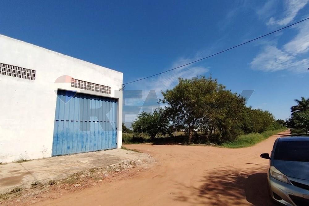 EN ALQUILER DEPOSITO EN LA CUIDAD DE LIMPIO — foto 2