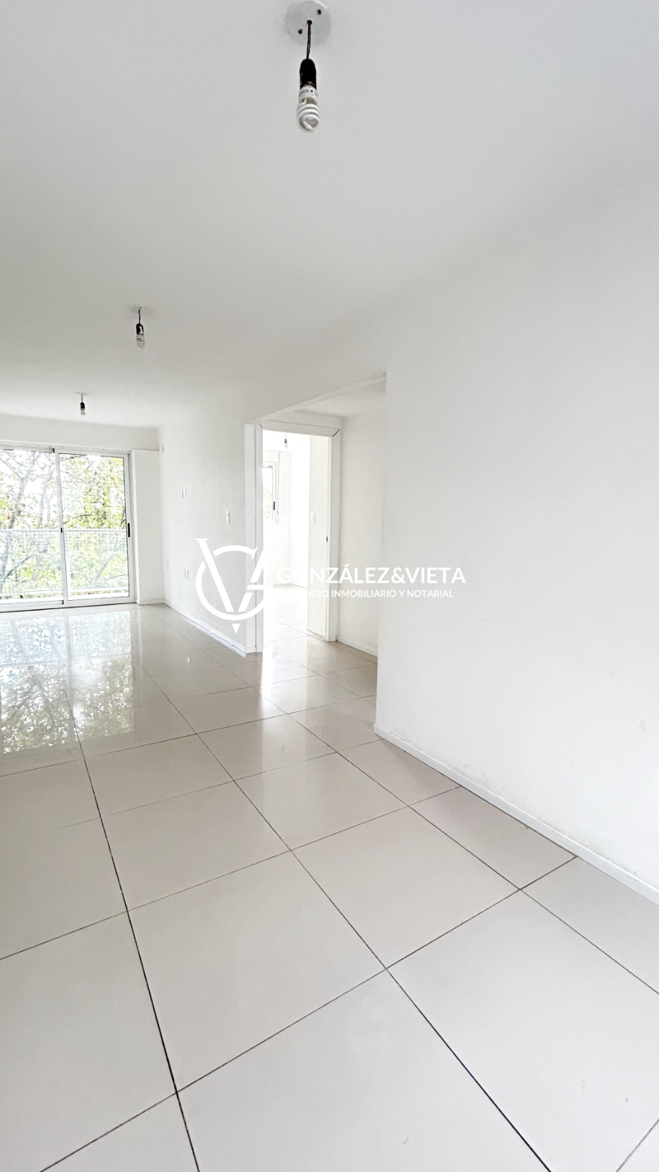 Apartamento Venta 2 Dormitorios Garaje Tres Cruces Cordon Moderno