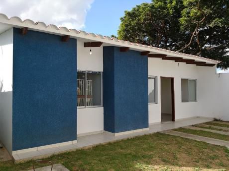 Hermosa Casa A Estrenar Zona Sur, Barrio Amboró