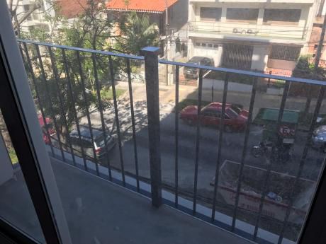 Pocitos Nuevo,apto 2 Dormitorios, 2 Baños, Cocina Definida, Balcón Y Garage