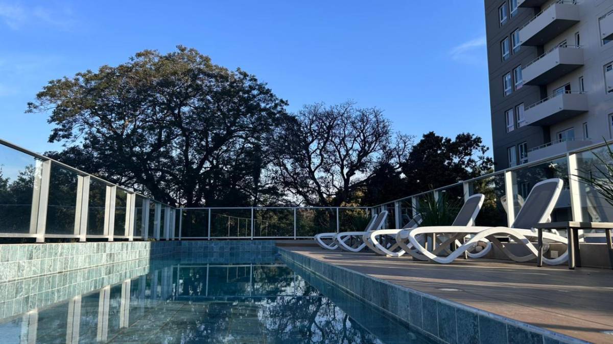 Departamento en alquiler en Luque — foto 2