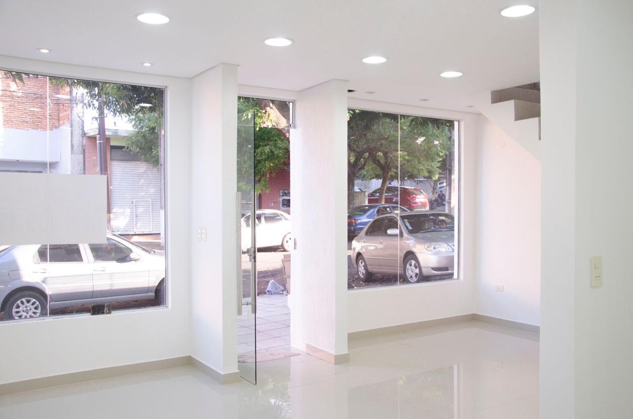 Alquilo Salón Comercial En Barrio Nazareth a una cuadra de Avda. Eusebio Ayala — foto 2