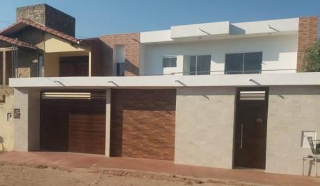 Gran Oportunidad De Invertir Y Ser Feliz, En Esta Amplia Casa Estilo Minimalista