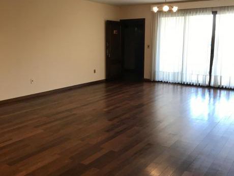 Vendo Amplio Departamento - Zona Ciudad Nueva