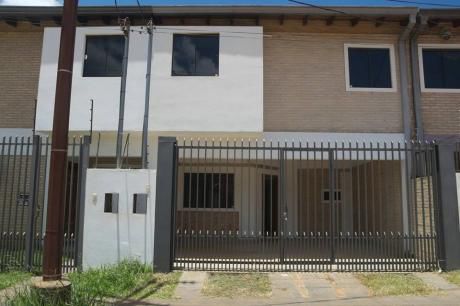 Duplex A Estrenar En San Lorenzo, Zona Shopping Pinedo