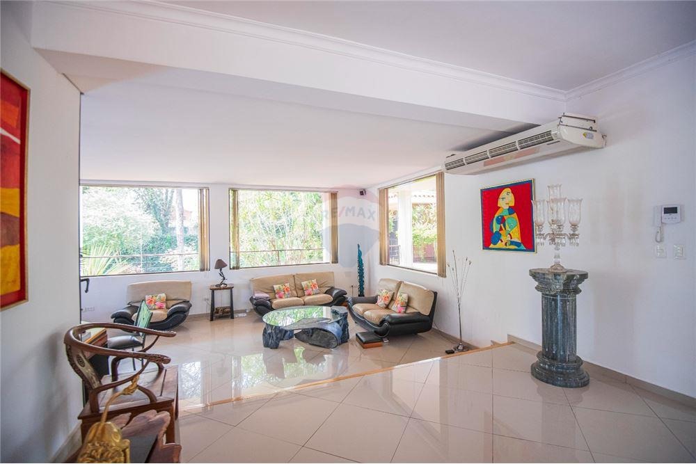 ALQUILO AMPLIA RESIDENCIA EN SAN LORENZO ZONA UNA — foto 3