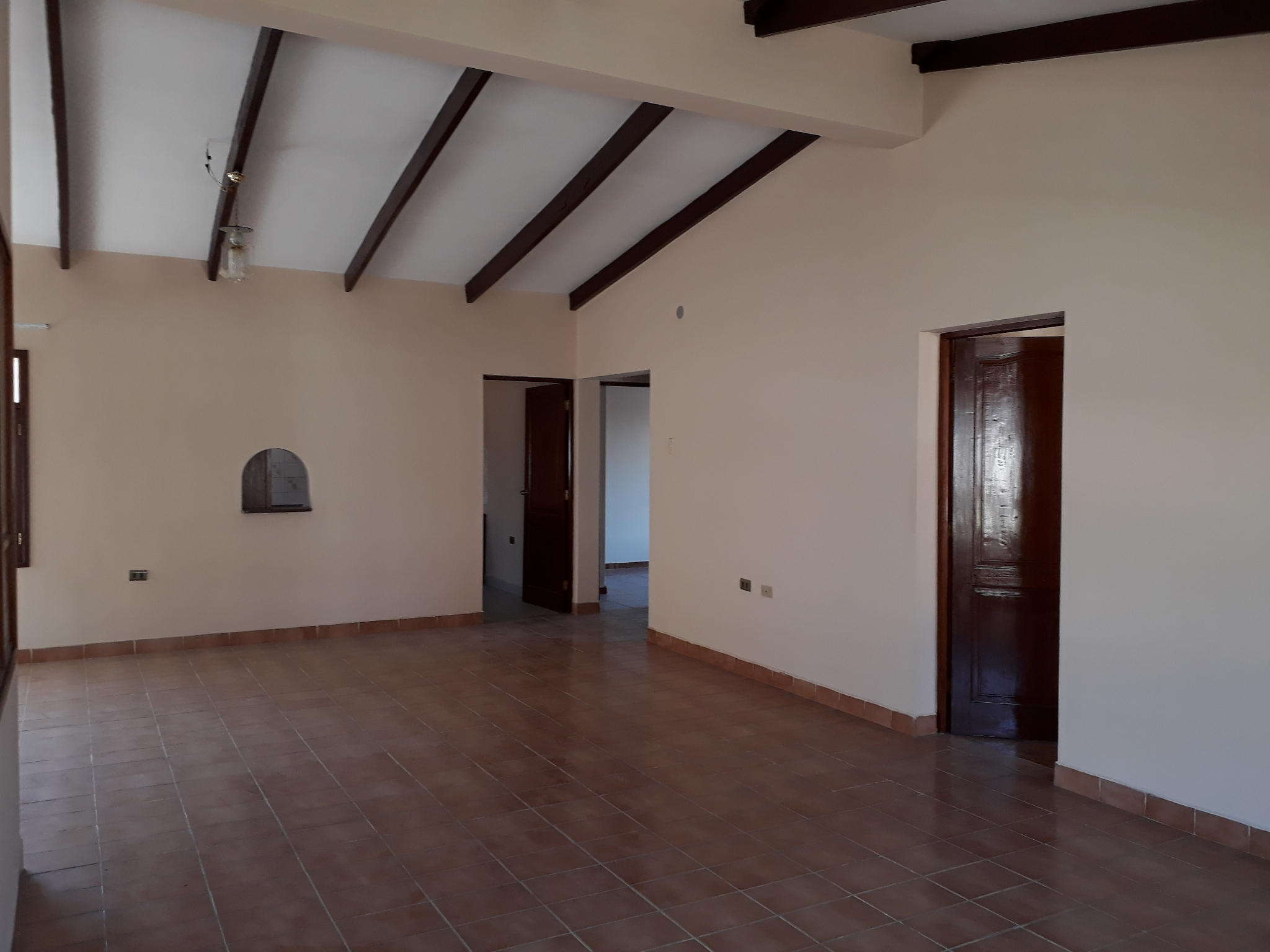 Departamento en alquiler bajo precio de mercado en Sarco