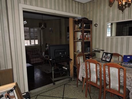 Casa 4 Dormitorios 2 Plantas Conectadas (con Entradas Independientes)
