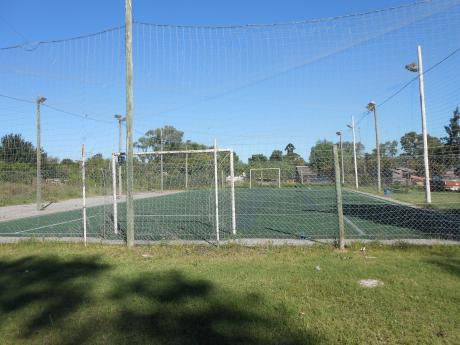 Venta De Llave De Cancha De Futbol 5 Con Salón De Fiestas Y Más