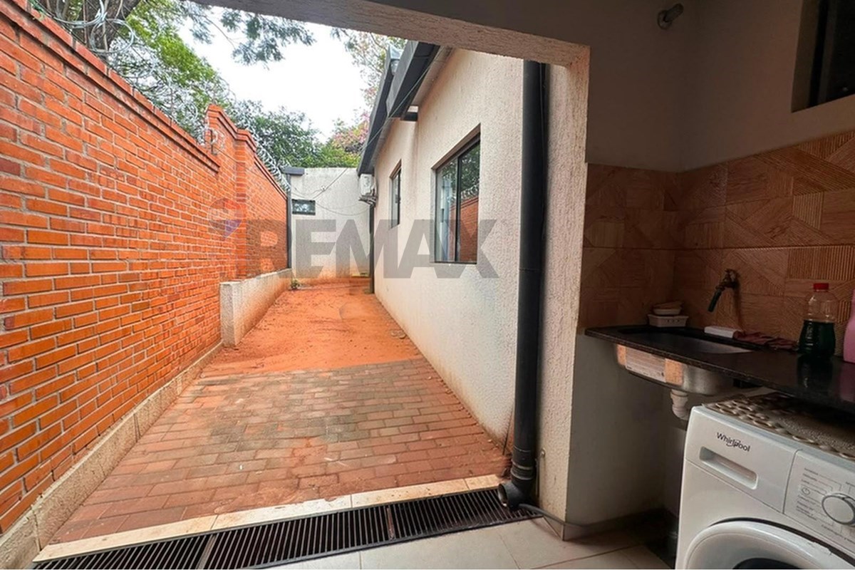 Casa - Alquiler - Villa Elisa, Central, Paraguay — foto 3