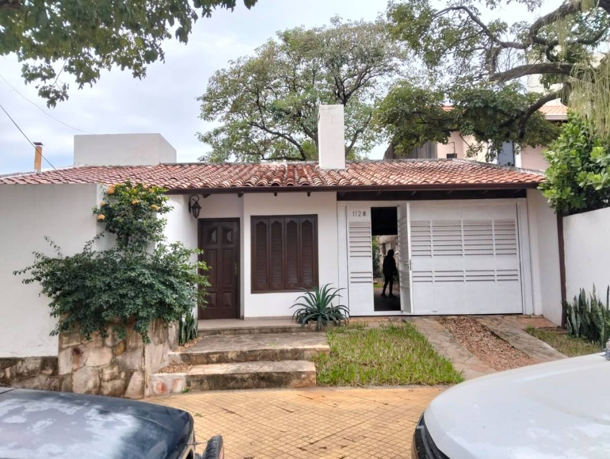 Casa en alquiler en Mburucuyá