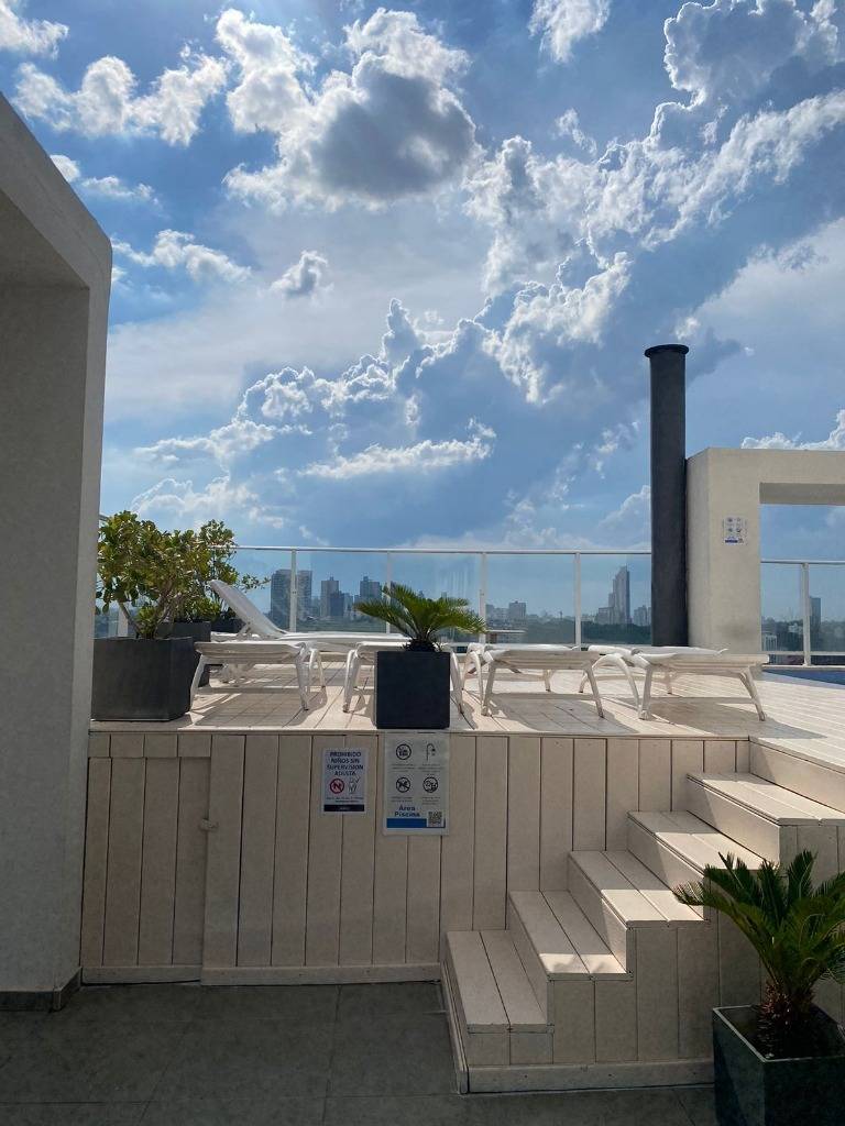 ALQUILO DPTO  TOTALMENTE  AMOBLADO EN EL EDIF TRINITY TOWERS — foto 2